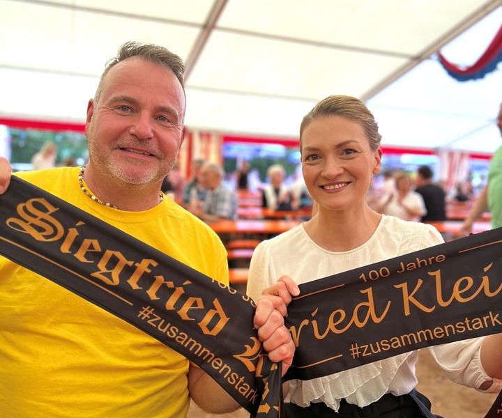 © Stimmkreisbüro Gerlach: Staatsministerin Judith Gerlach, MdL mit Dirk Reinhold