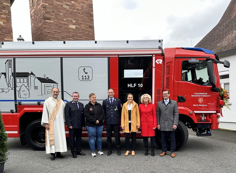 © Stimmkreisbüro Gerlach: Einweihung des neuen Hilfeleistungslöschfahrzeugs in Niedersteinbach