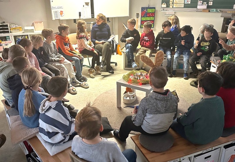 &copy; Stimmkreisb&uuml;ro: Judith Gerlach liest aus dem Buch "Verdacht im Tierheim"