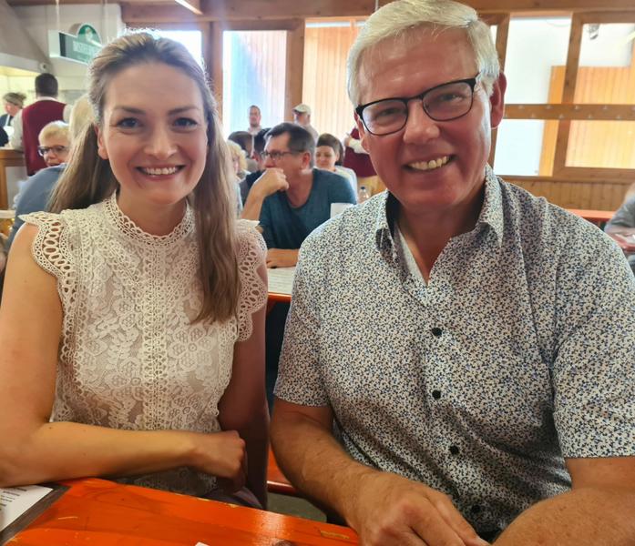 Bild R�diger Stenger: Staatsministerin Judith Gerlach und Heimbuchenthaler B�rgermeister R�diger Stenger