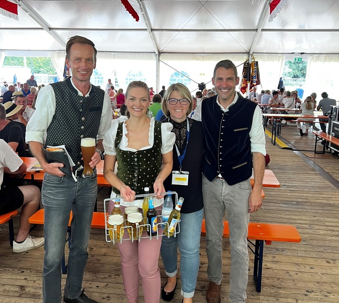 2. B�rgermeister Heiko Hoier, Staatsministerin Judith Gerlach, Daniela Wissel, Markt M�mbris und Landrat Dr. Alexander Legler