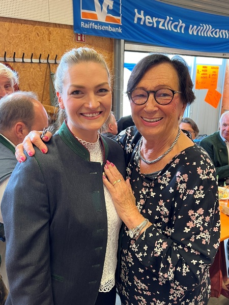 StMin Judith Gerlach trifft Lore Hock aus Waldaschaff